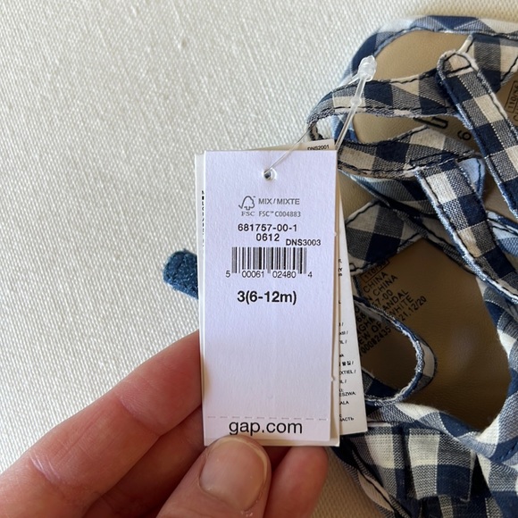 NWT Baby Gingham Sandals Size 3 (6-12months) - Picture 5 of 7